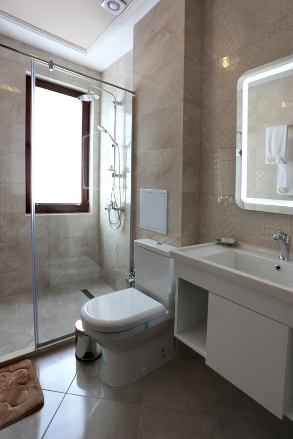 Hotel Green Garden Shumen Esterno foto