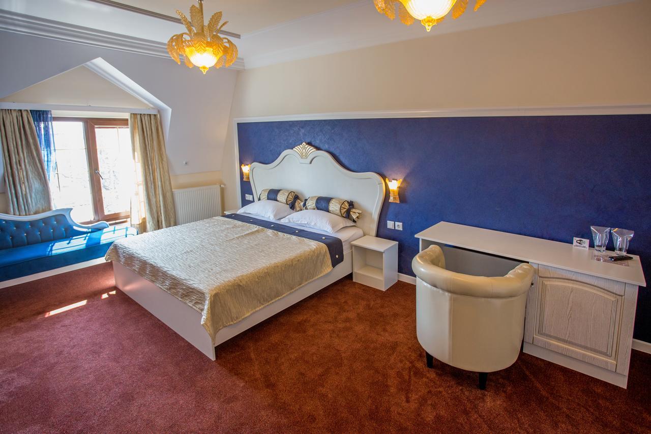 Hotel Green Garden Shumen Esterno foto