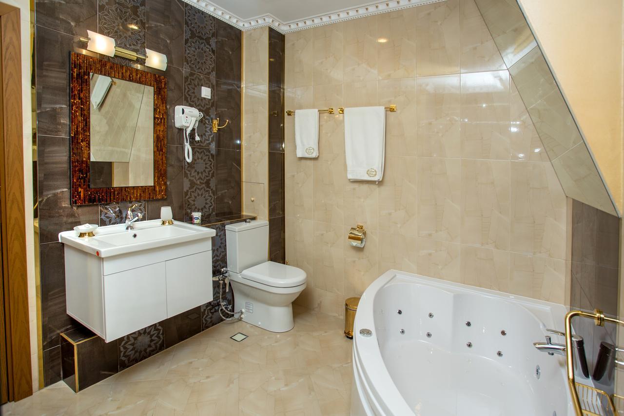 Hotel Green Garden Shumen Esterno foto