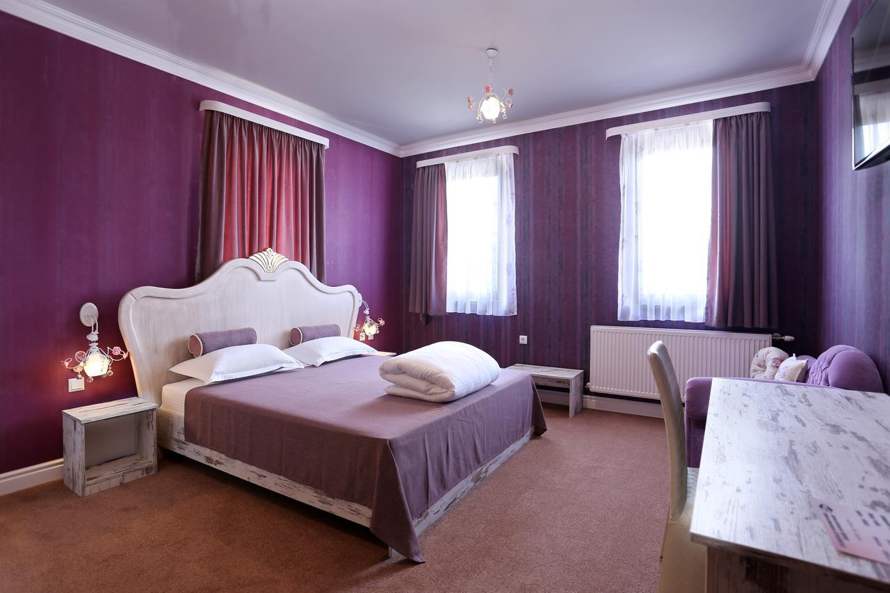Hotel Green Garden Shumen Esterno foto